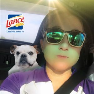 Meet your Posher, Kendra